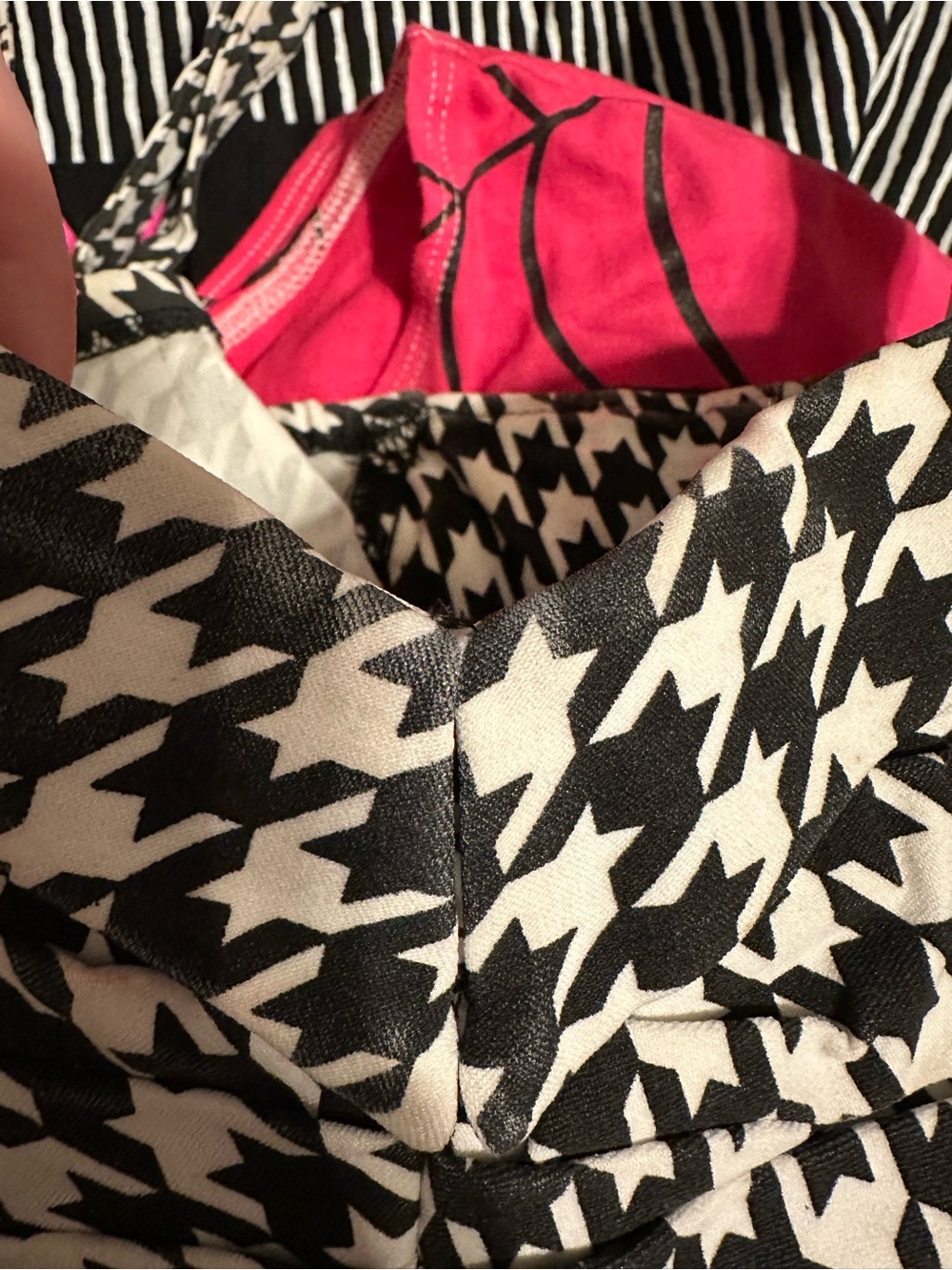 Deadly Dames Pinup Couture Traci Lords Black and White Houndstooth Crop Top - Picture 7 of 7